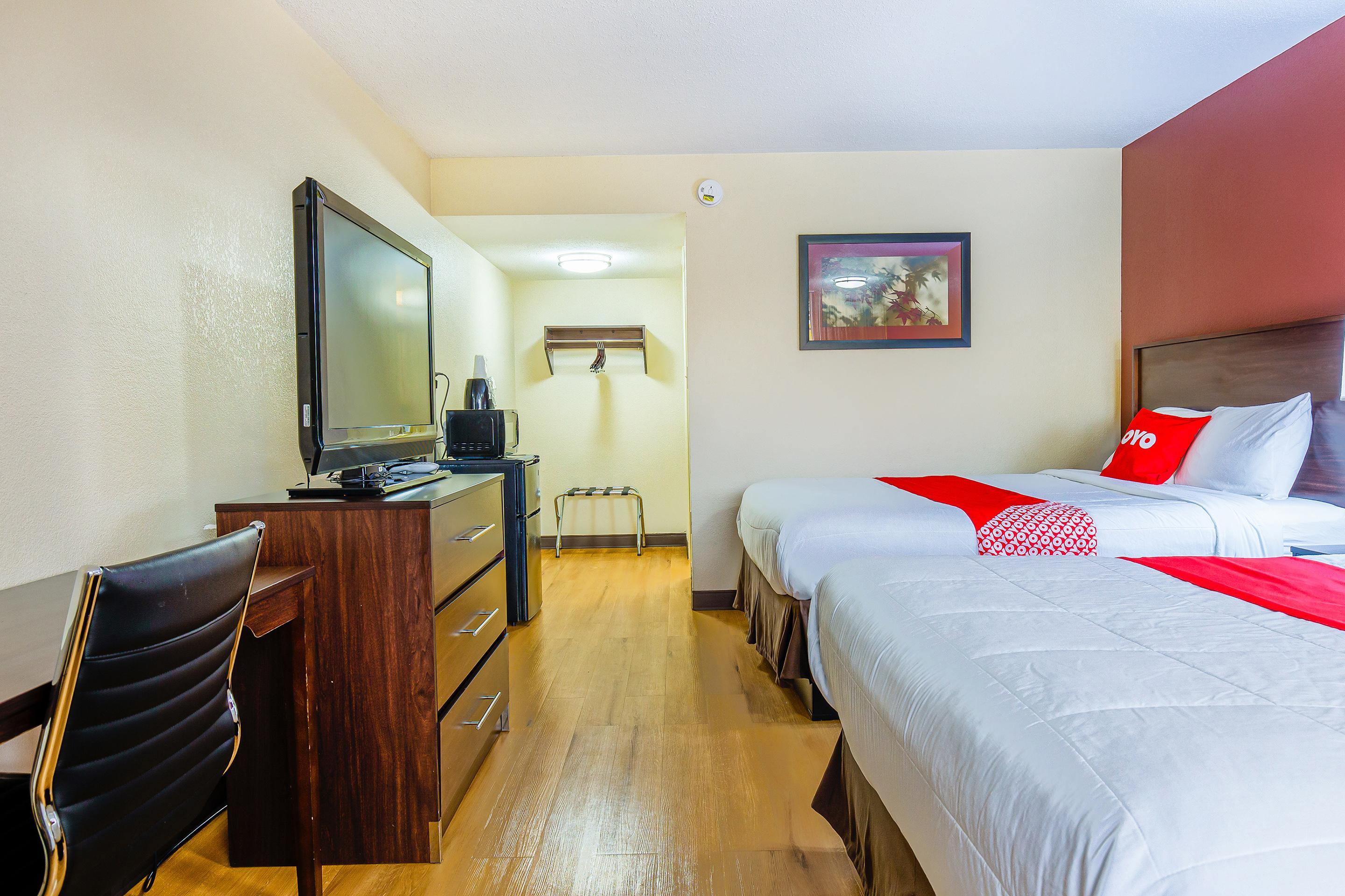 Americas Value Hotel 3*