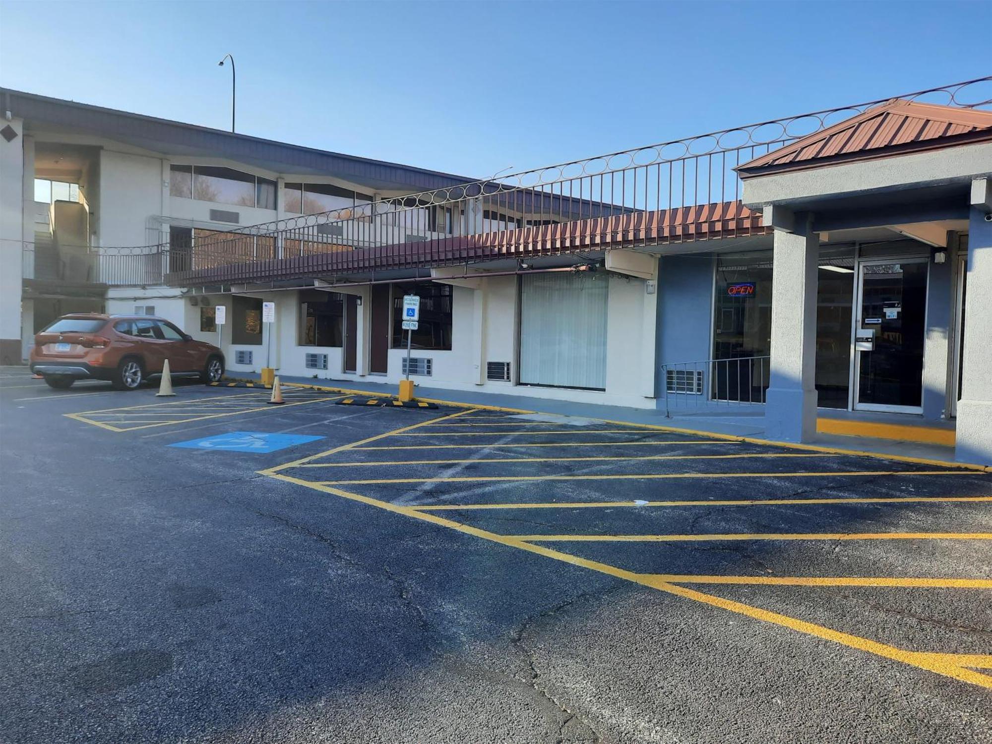 Hotel Americas Value Moline
